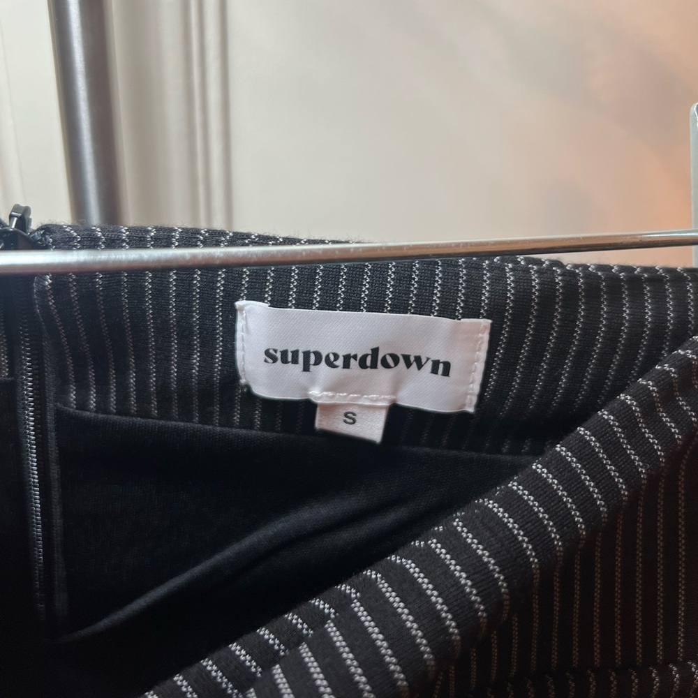 Superdown Romy Mini Skirt - Picture 8 of 8